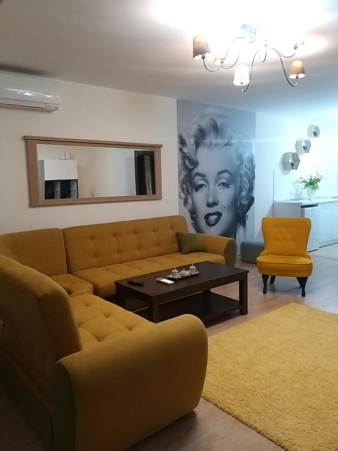 Sandanski Apartments Top Center Екстер'єр фото